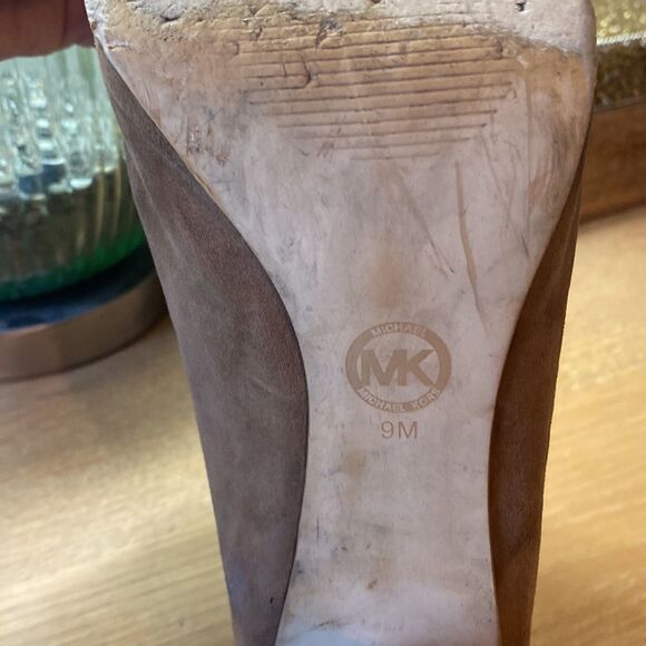 Michael Kors Tan Suede Heels Booties. Leather Size 9 Ankle Boot - Picture 16 of 16
